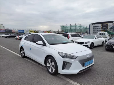 Hyundai Ioniq