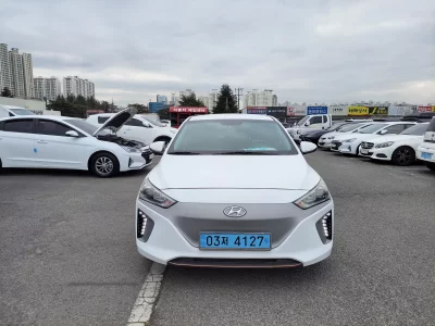 Hyundai Ioniq