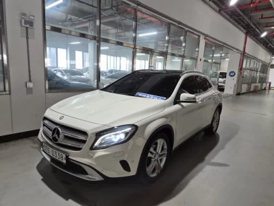 Mercedes-Benz GLA-Class