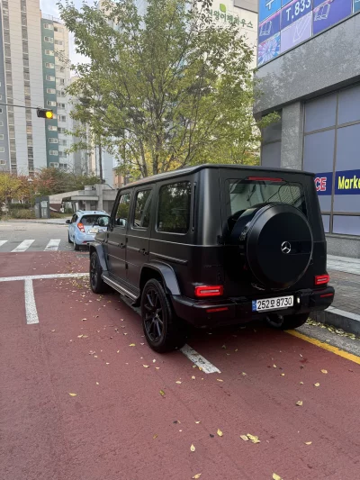 Mercedes-Benz G-Class