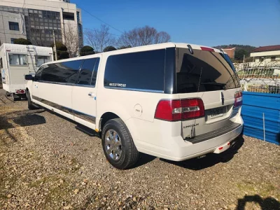 Lincoln NAVIGATOR