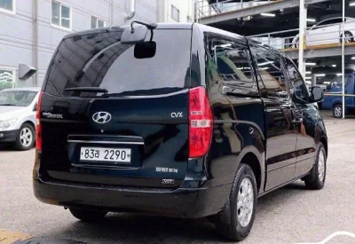 Hyundai Starex