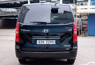 Hyundai Starex