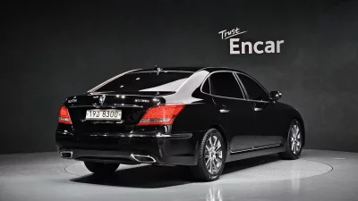 Hyundai Equus