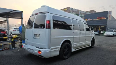 Chevrolet Express Van