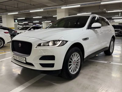 Jaguar F-PACE