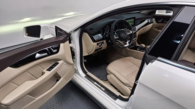 Mercedes-Benz CLS-Class