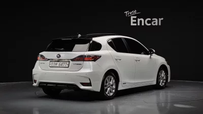 Lexus CT200h