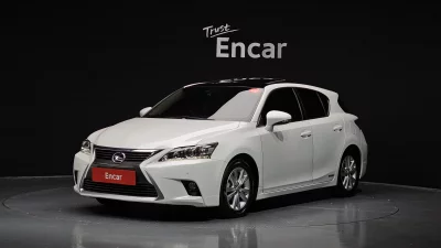 Lexus CT200h