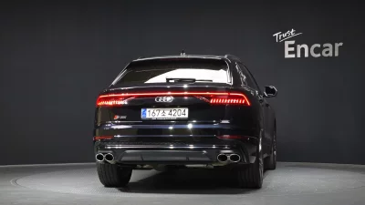 Audi SQ8