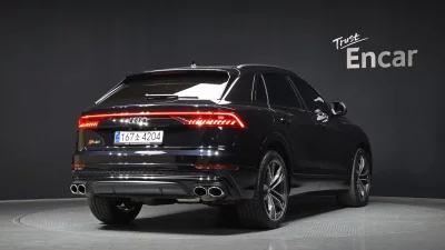 Audi SQ8