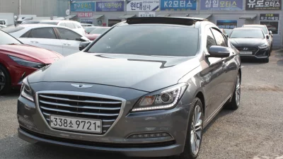 Hyundai Genesis