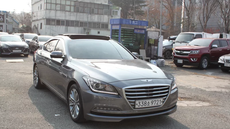 Hyundai Genesis