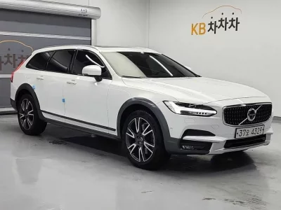 Volvo V90