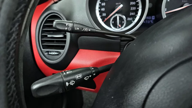 Mercedes-Benz SLK-Class