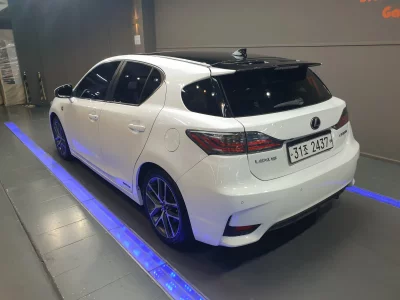 Lexus CT200h