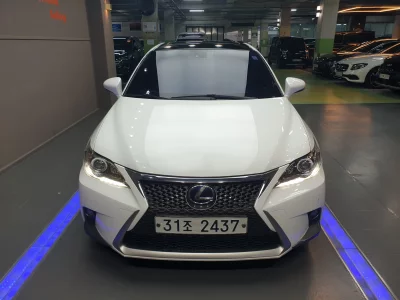 Lexus CT200h