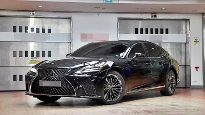 Lexus LS