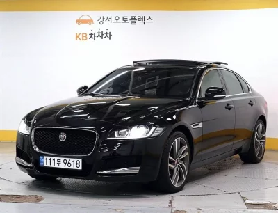 Jaguar XF