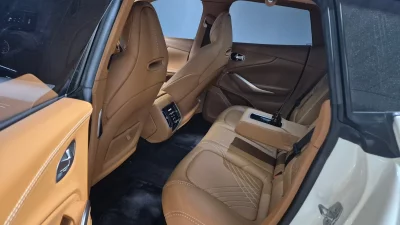 Astonmartin DBX