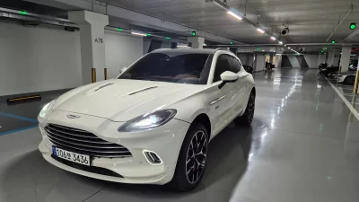 Astonmartin DBX