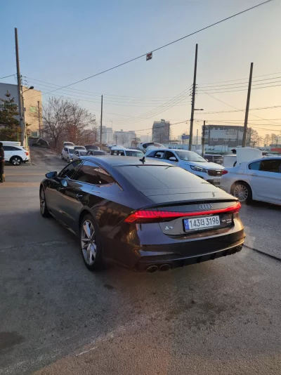 Audi A7