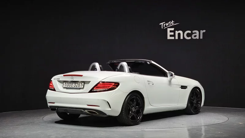 Mercedes-Benz SLC-Class