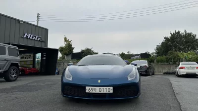 Ferrari 488