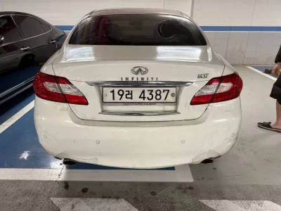 Infiniti M