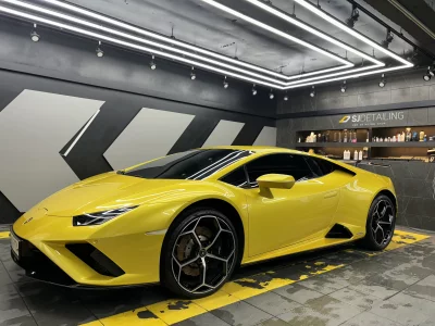 Lamborghini HURACAN