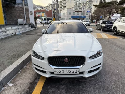 Jaguar XE