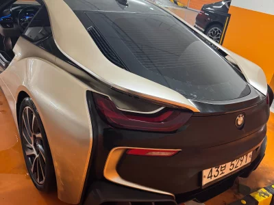 BMW i8