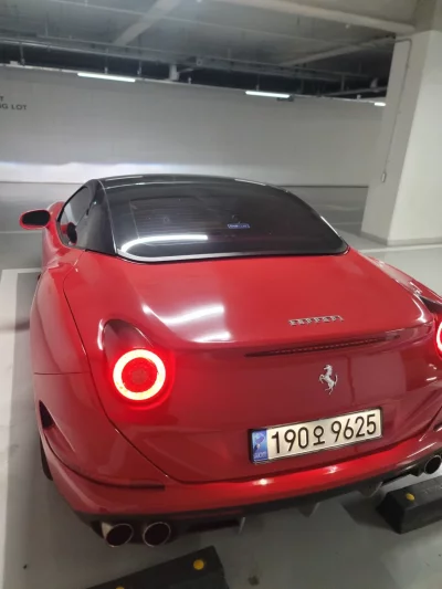 Ferrari CALIFORNIA