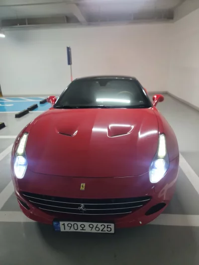 Ferrari CALIFORNIA