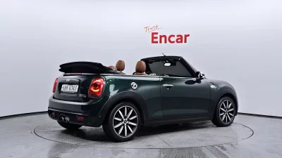 MINI Cooper Convertible