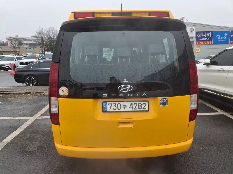 Hyundai Staria