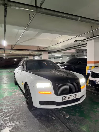 Rolls-Royce GHOST