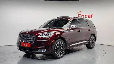 Lincoln AVIATOR