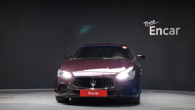 Maserati GHIBLI