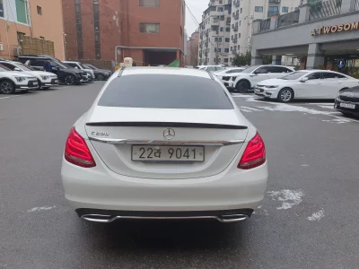 Mercedes-Benz C-Class