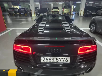 Audi R8