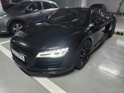 Audi R8