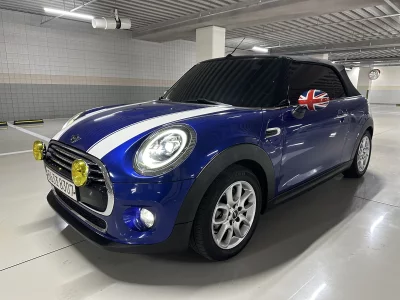 MINI Cooper Convertible