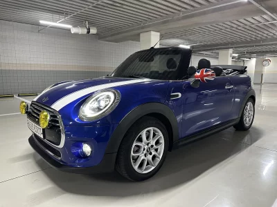 MINI Cooper Convertible