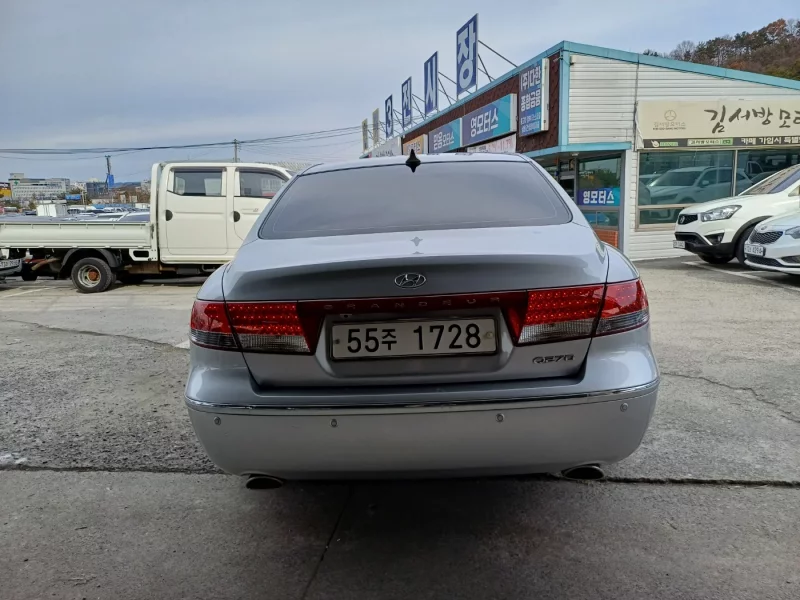 Hyundai Grandeur