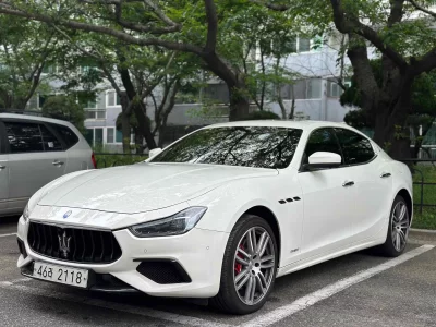 Maserati GHIBLI