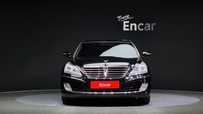 Hyundai Equus