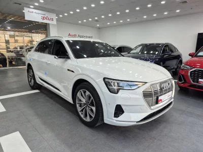 Audi e-tron