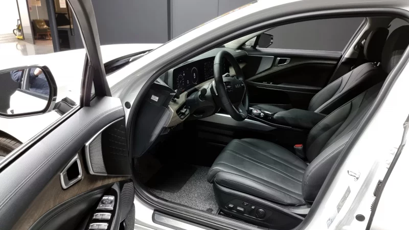 Kia K8