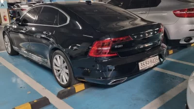 Volvo S90